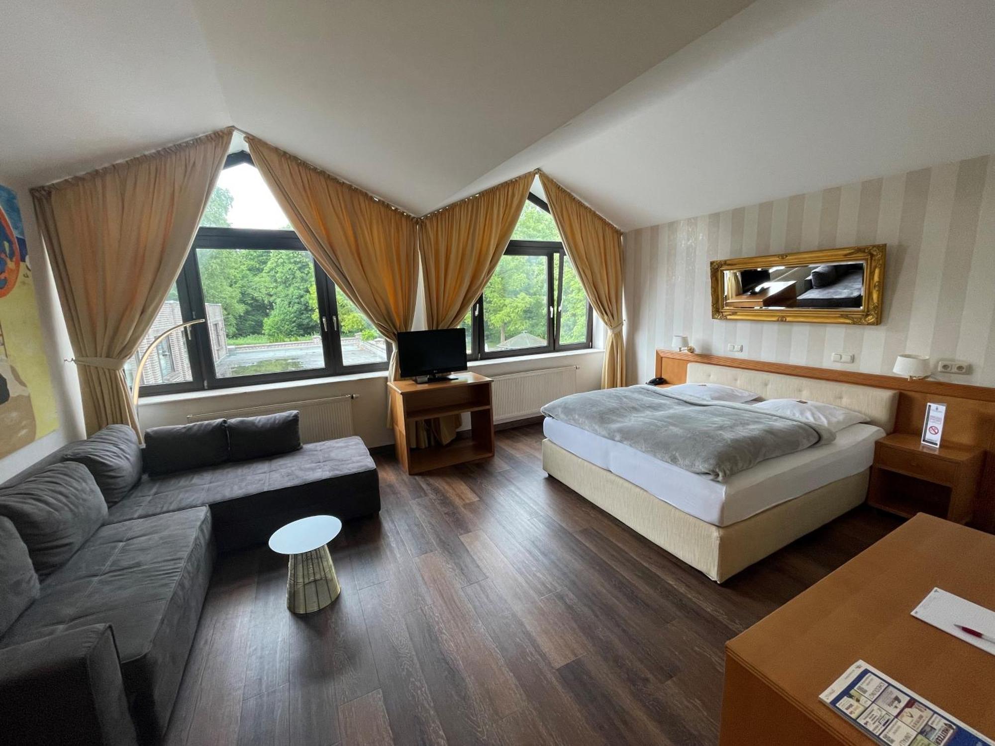 Burg Hotel&eventlocation Hotel Wegberg